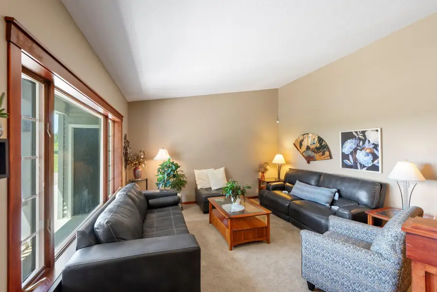 11512 Dale Road, Woodbury, MN 55129 - Image #3