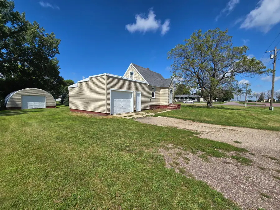 417 Guide Street N, Welcome, MN 56181 - Image #3