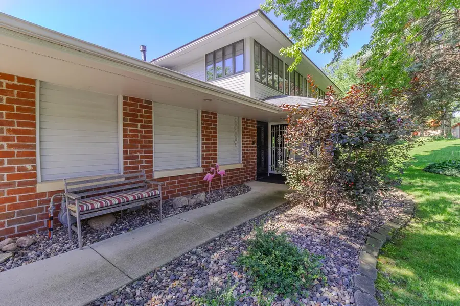 1142 Rose Place, Roseville, MN 55113 - Image #2