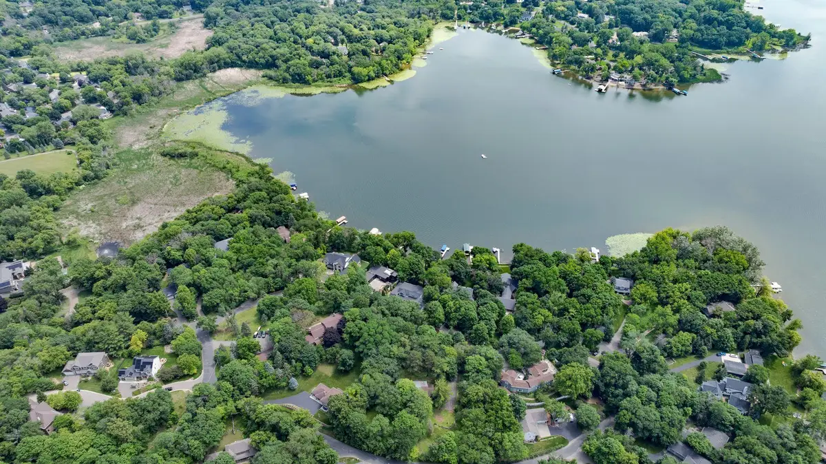 6620 X Horseshoe Curve, Chanhassen, MN 55317 - Image #1