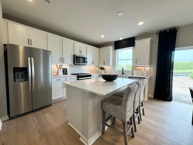 4943 Airlake Drive, Woodbury, MN 55129 - Image #2