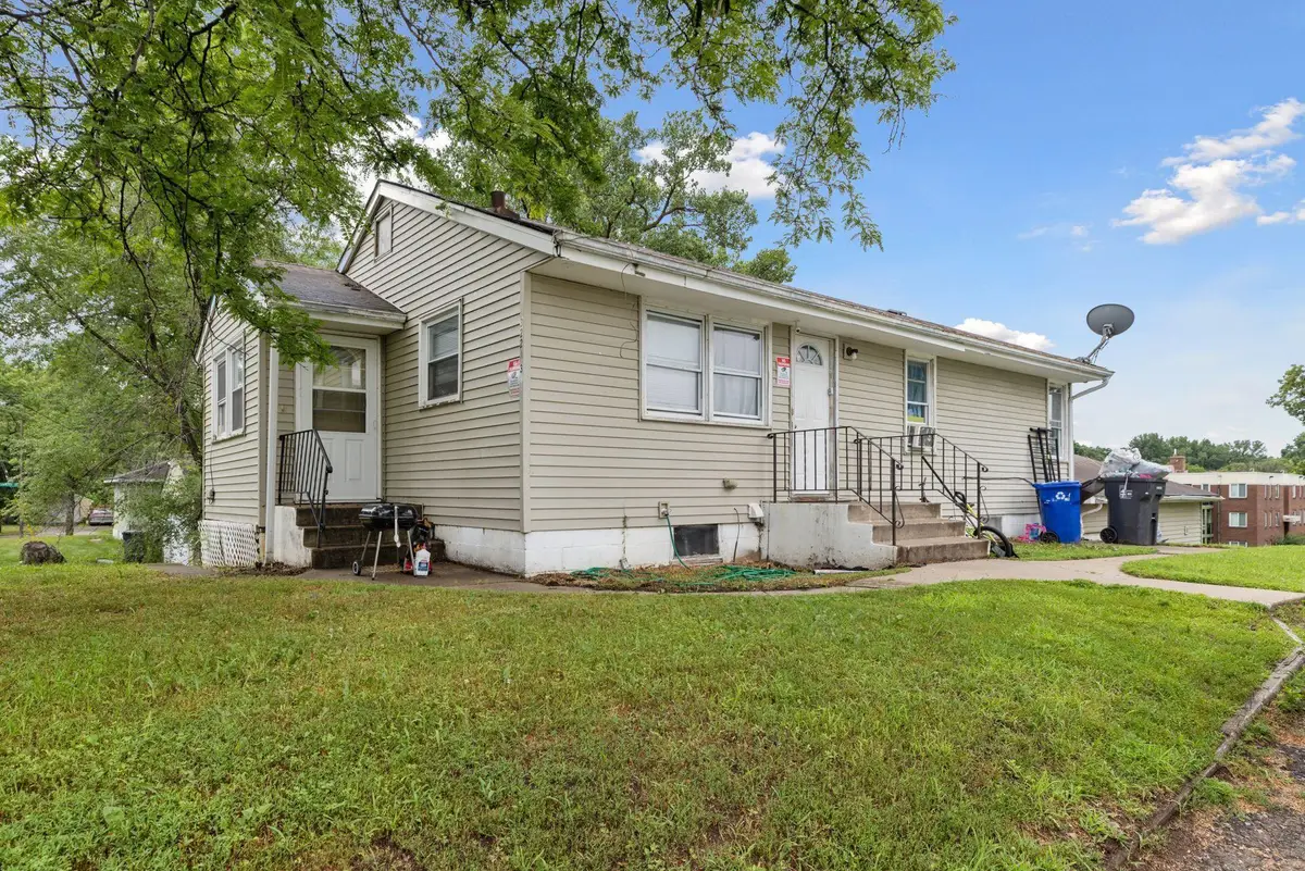 322 Cottage Avenue E, Saint Paul, MN 55130 - Image #1