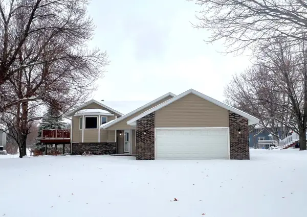 2210 9th Avenue Se, Willmar, MN 56201