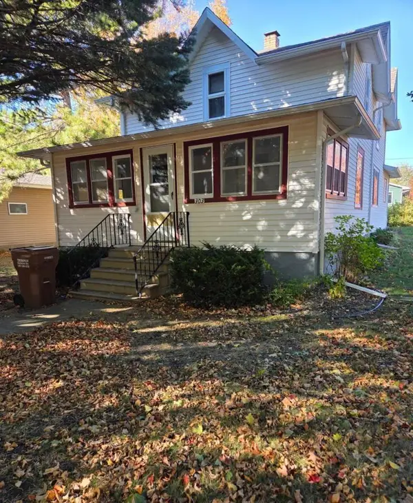 303 1st Street Nw, New Richland, MN 56072