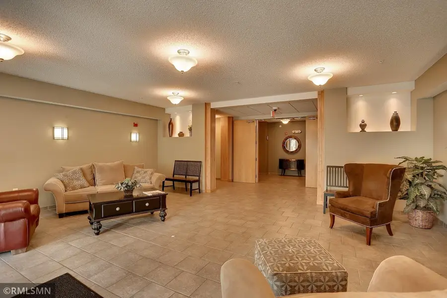 619 8th Street Se #103, Minneapolis, MN 55414 - Image #3