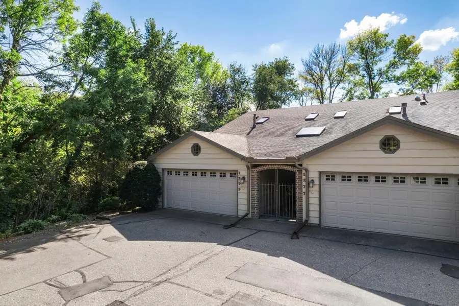 1275 Black Oaks Court N, Plymouth, MN 55447 - Image #2