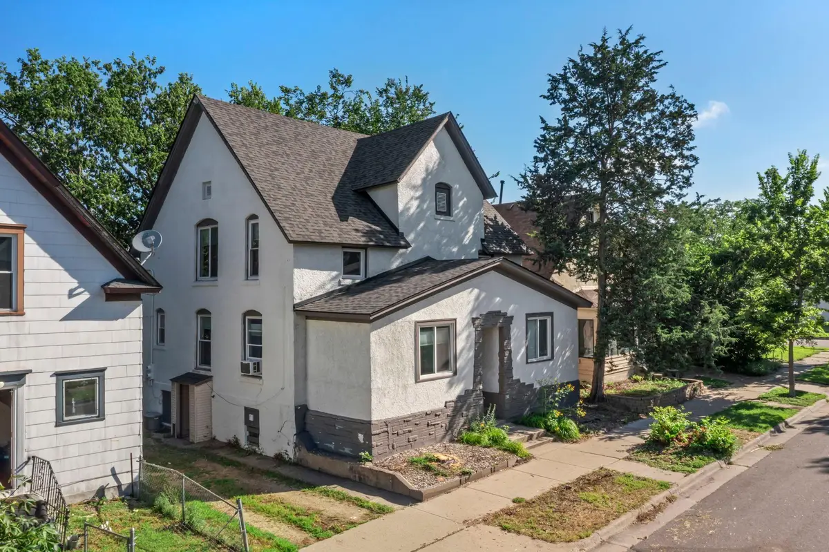 823 20th Avenue Ne, Minneapolis, MN 55418 - Image #1