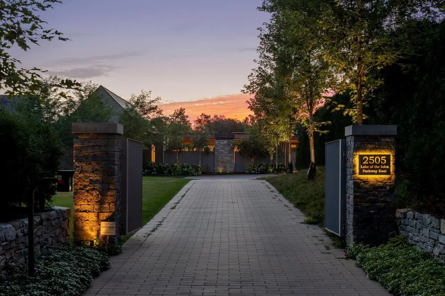 2505 E Lake Of The Isles Parkway, Minneapolis, MN 55405 - Image #2