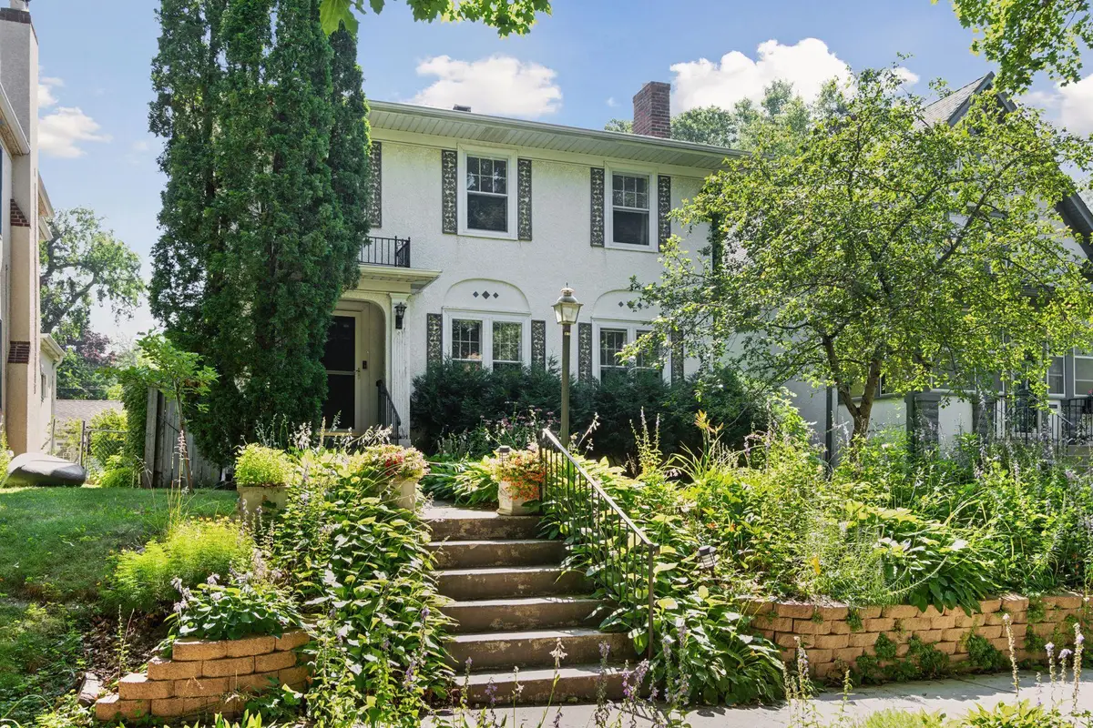 433 Thomas Avenue S, Minneapolis, MN 55405 - Image #1