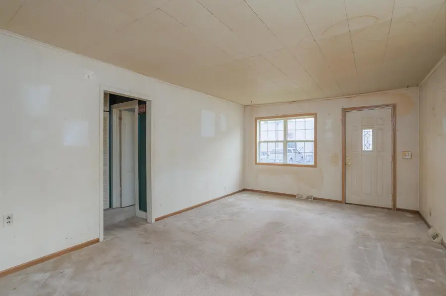 607 Saint Johns Avenue, Red Lake Falls, MN 56750 - Image #2