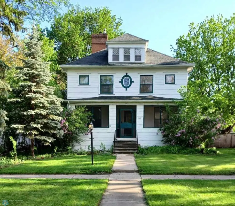 1117 3rd Avenue S, Fargo, ND 58103 - #1