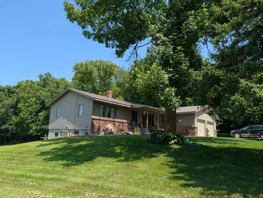 30536 Lexington Road, Le Sueur, MN 56058 - Image #2