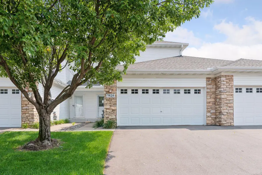 7525 5th Street N, Oakdale, MN 55128 - Image #3