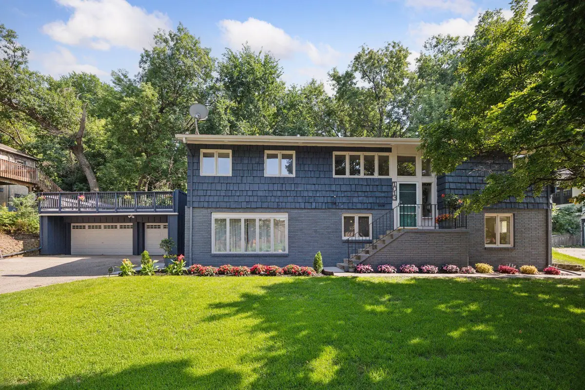 1013 Kenwood Parkway, Minneapolis, MN 55403 - Image #1