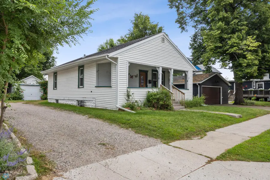 1115 9th Street N, Fargo, ND 58102 - Image #2