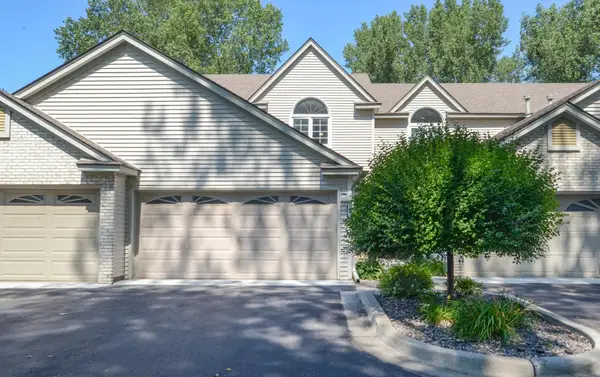 9860 Palm Street Nw, Coon Rapids, MN 55433