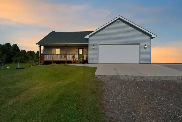 9187 Apple Road, Royalton Twp, MN 55063