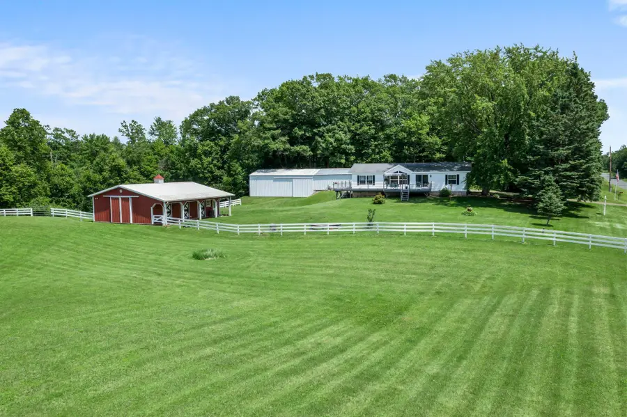323 220th Avenue, Johnstown, WI 54826 - Image #2