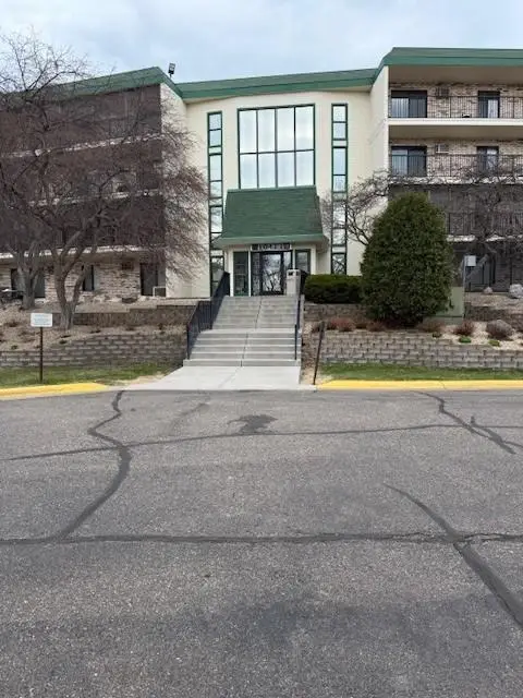 10411 Cedar Lake Road #301, Minnetonka, MN 55305 - Image #2