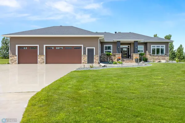 7613 Memory Lane, Horace, ND 58047