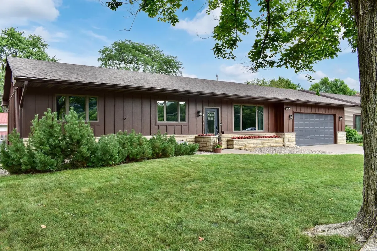 4120 Service Drive, Goodview, MN 55987 - Image #1