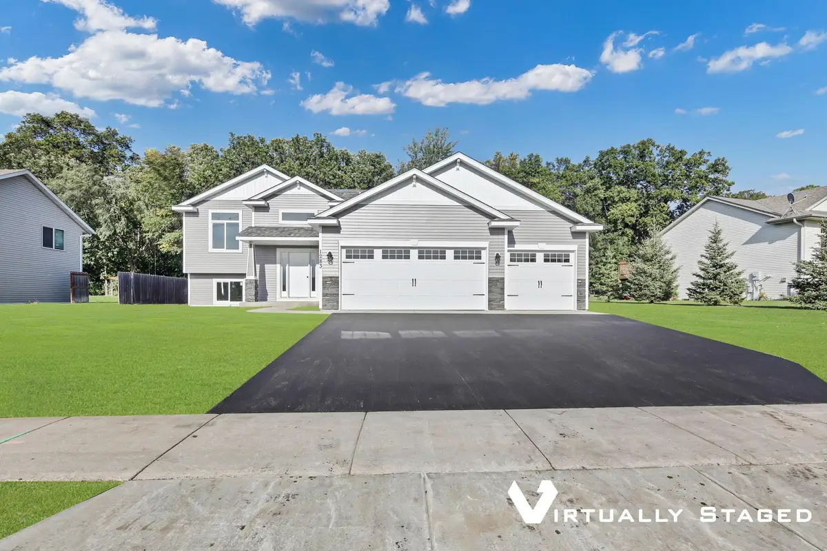 1016 4th Avenue Se, Freeport, MN 56331 - Image #1