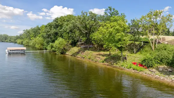 202 Sandy Shores Road, Waconia, MN 55387