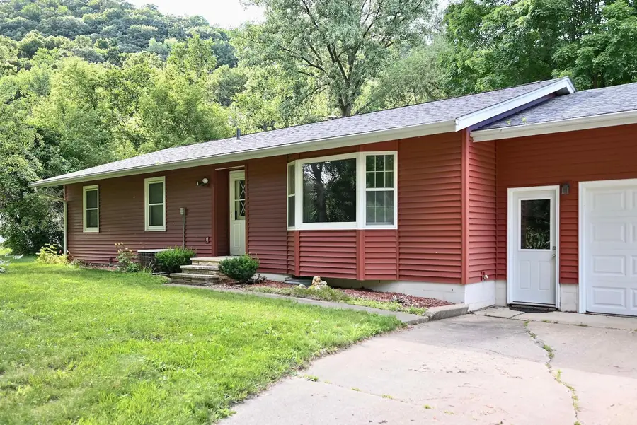 26283 Meadowbrook Lane, Winona, MN 55987 - Image #2