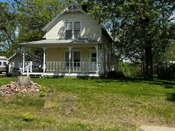 208 Cush Street, Jackson, MN 56143