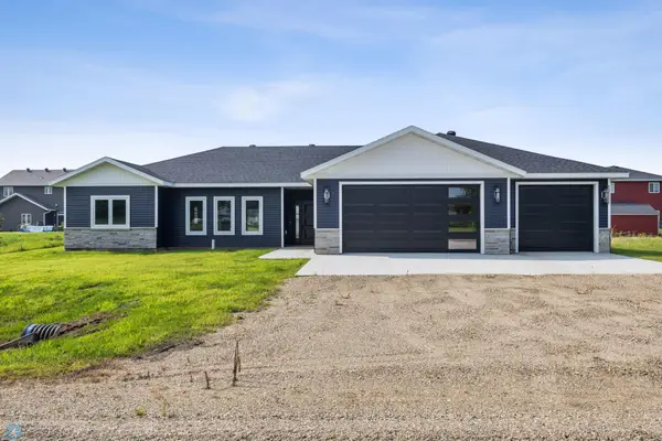 301 Pine Drive, Hankinson, ND 58041