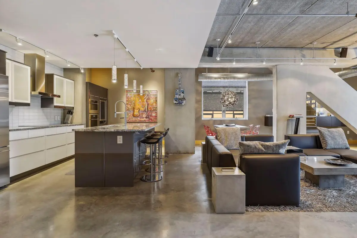 345 6th Avenue N #202, Minneapolis, MN 55401 - Image #1