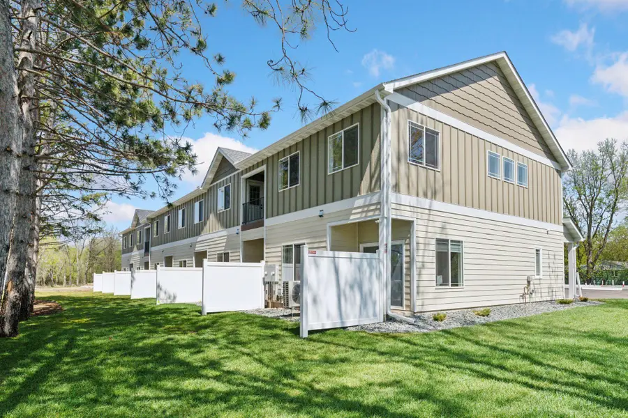 425 W 8th Street #24, New Richmond, WI 54017 - Image #2