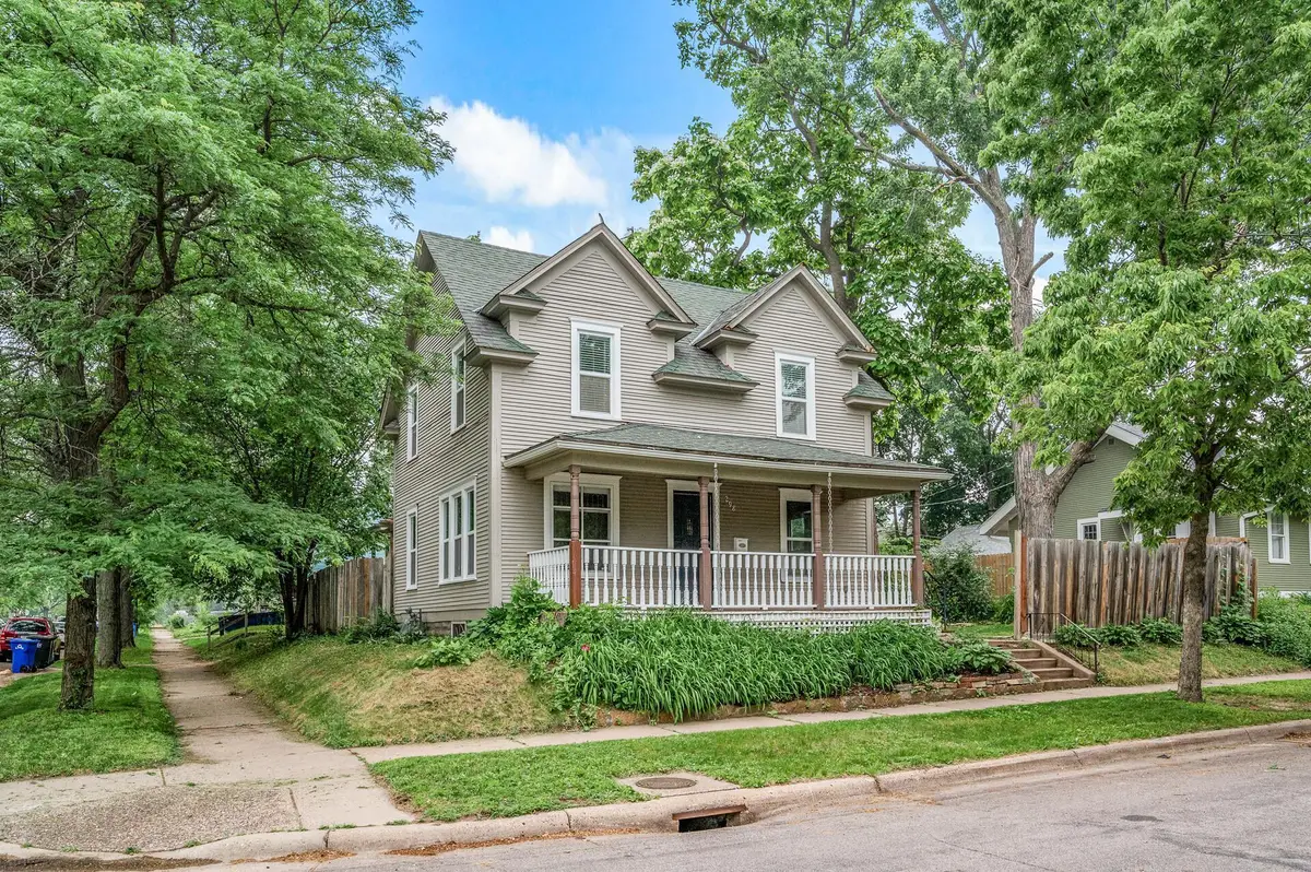 298 Avon Street N, Saint Paul, MN 55104 - Image #1