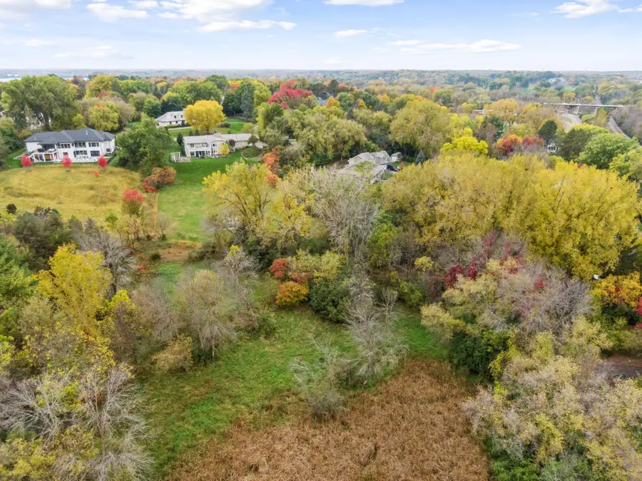 128 Peavey Lane, Wayzata, MN 55391 - Image #3