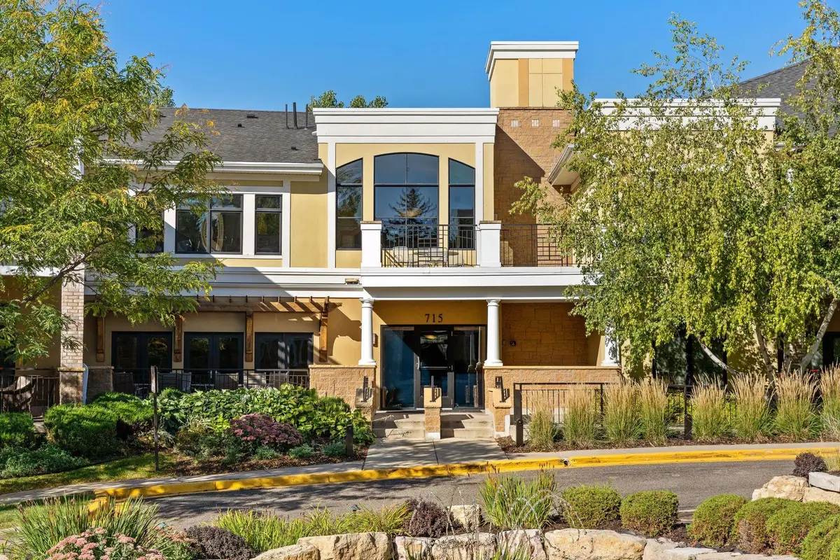715 Linden Street #204, Mendota Heights, MN 55118 - #1