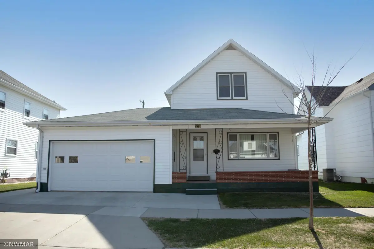 225 Lincoln Avenue, Crookston, MN 56716 - Image #1
