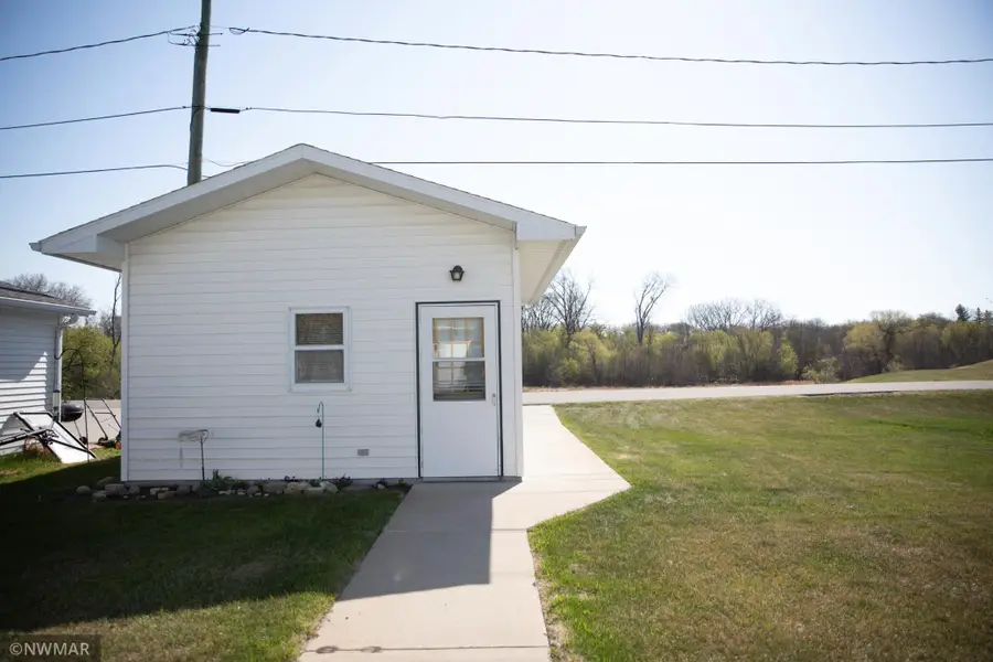 225 Lincoln Avenue, Crookston, MN 56716 - Image #2