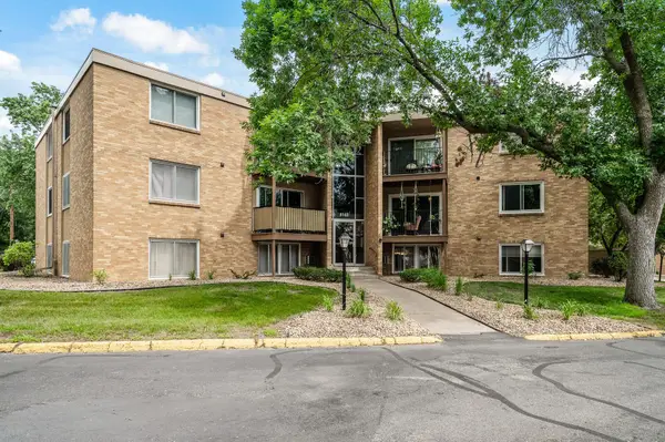 9143 Highway 55 #301, Golden Valley, MN 55427