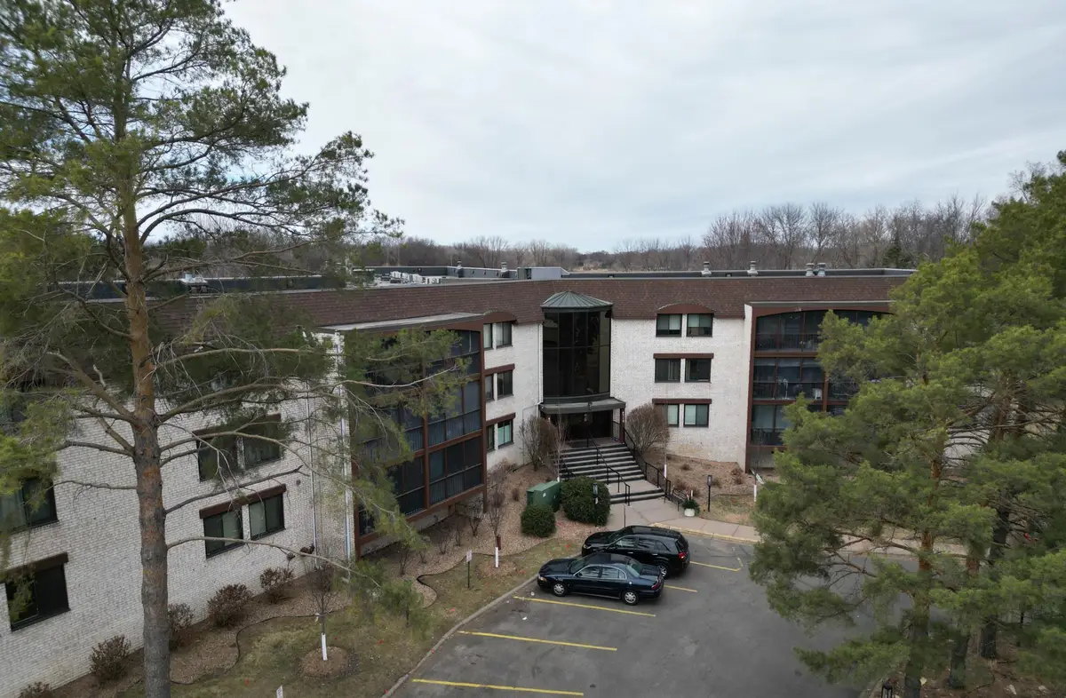 4710 58th Avenue N #301, Crystal, MN 55429 - Image #1
