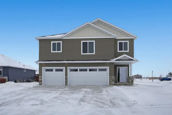 7405 Claire Drive S, Fargo, ND 58104