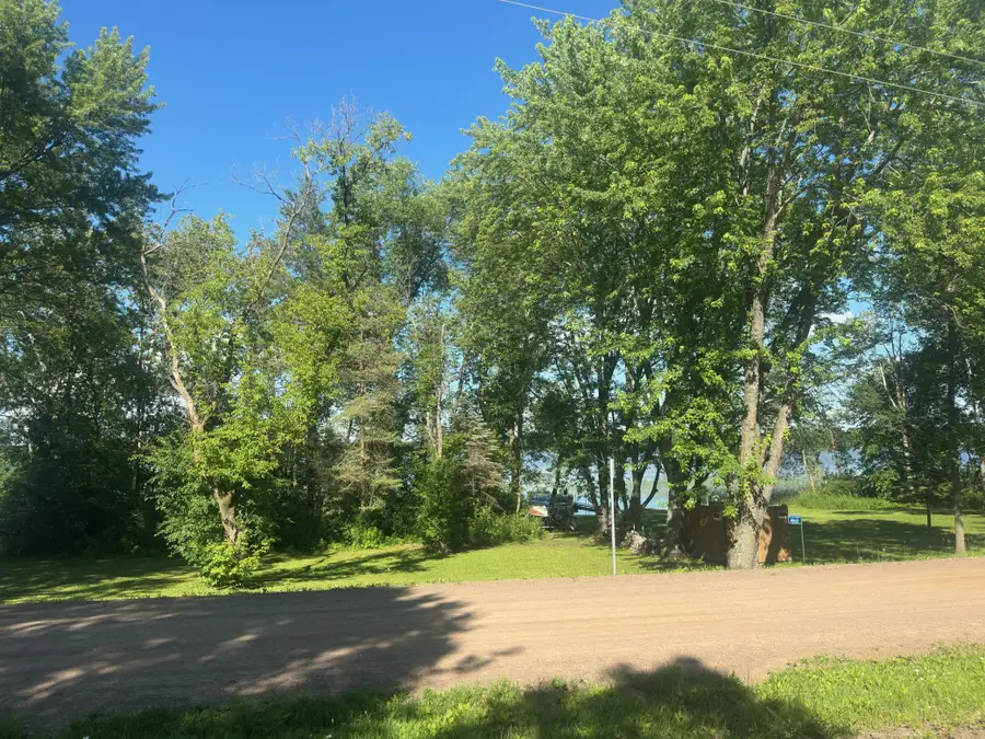 46620 Cambridge Drive, Fish Lake Township, MN 55080 - Image #2