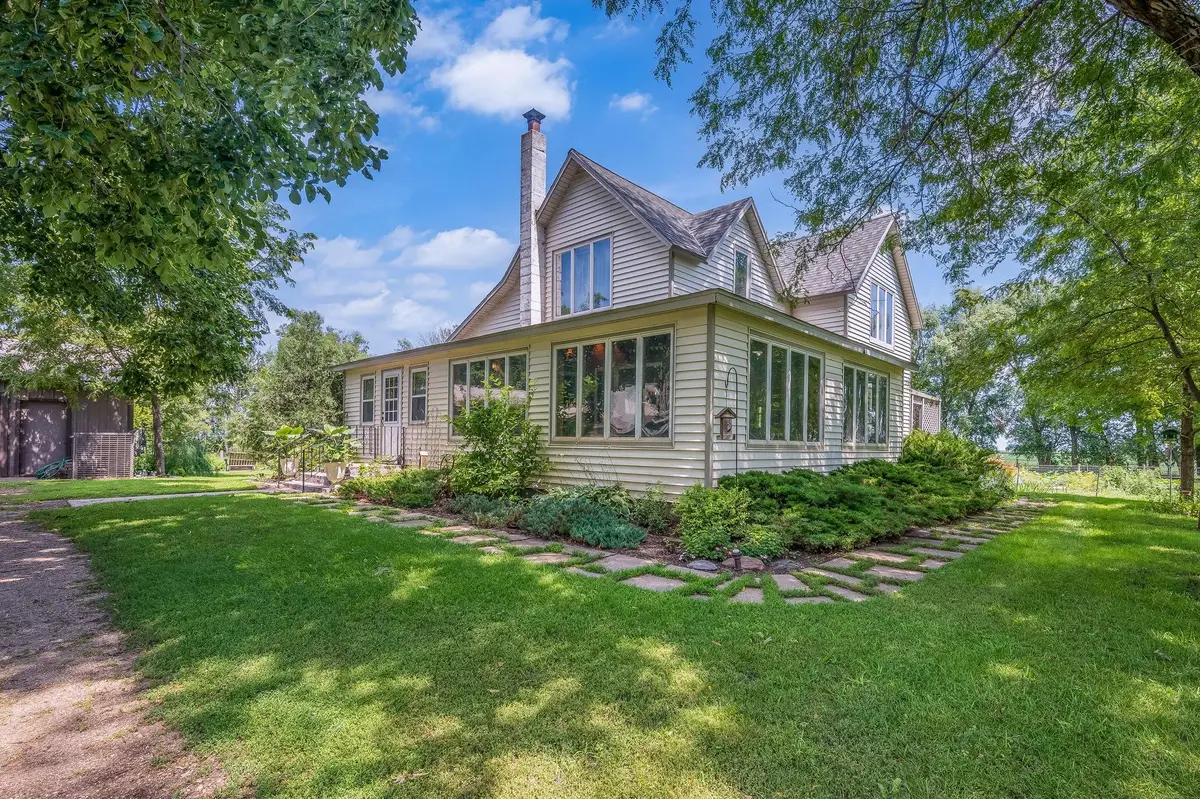 45037 180th Street, Sleepy Eye, MN 56085 - Image #1