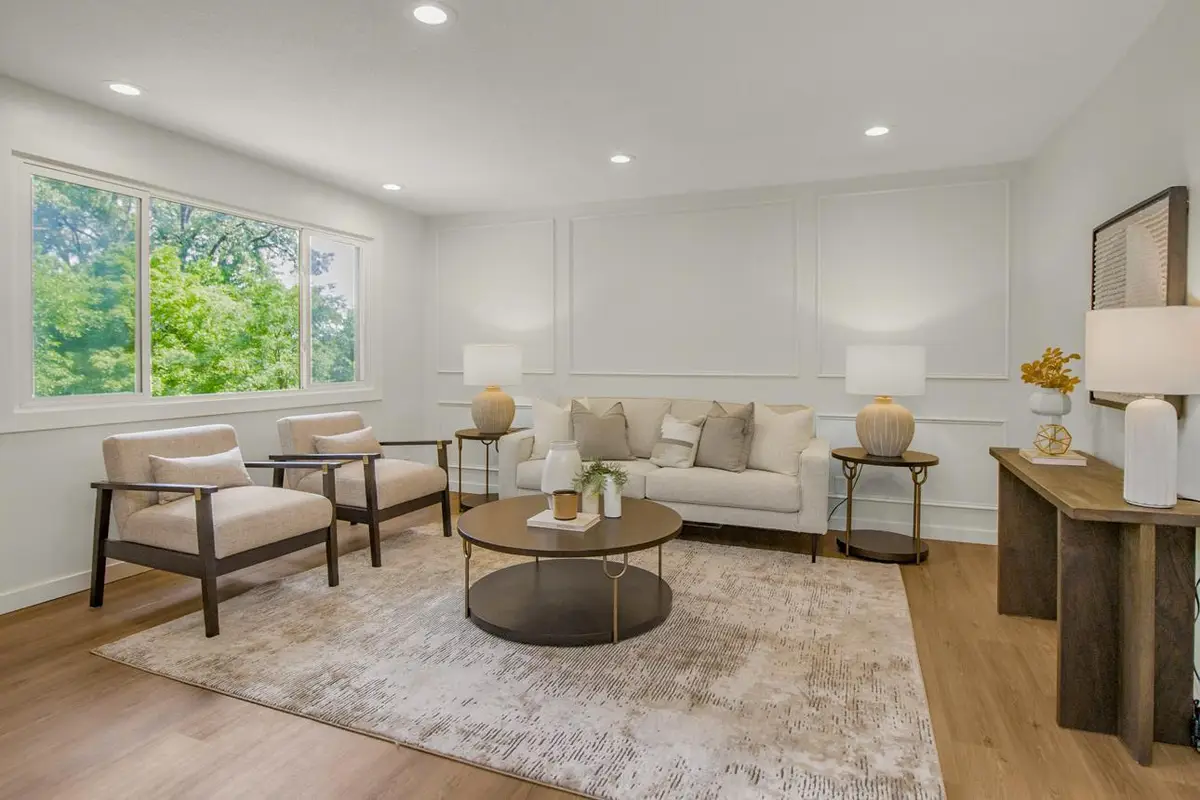 332 Morton Street E, Saint Paul, MN 55107 - Image #1