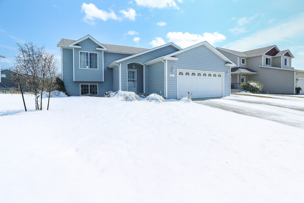 4507 Newport Lane, West Fargo, ND 58078