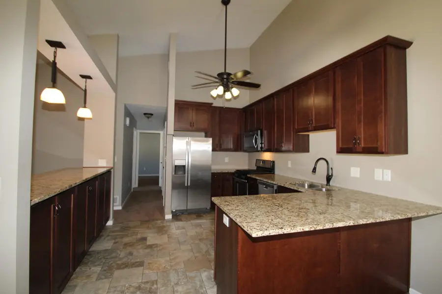 5304 Yorktown Lane N, Plymouth, MN 55442 - Image #2