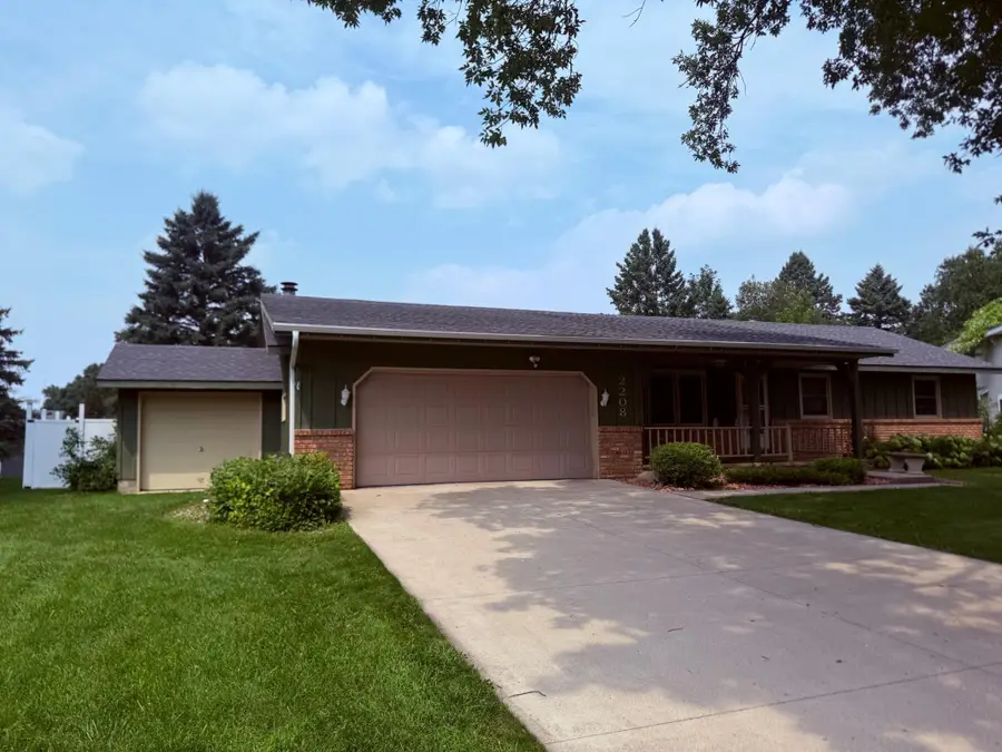 2208 5th Avenue Se, Willmar, MN 56201 - Image #3
