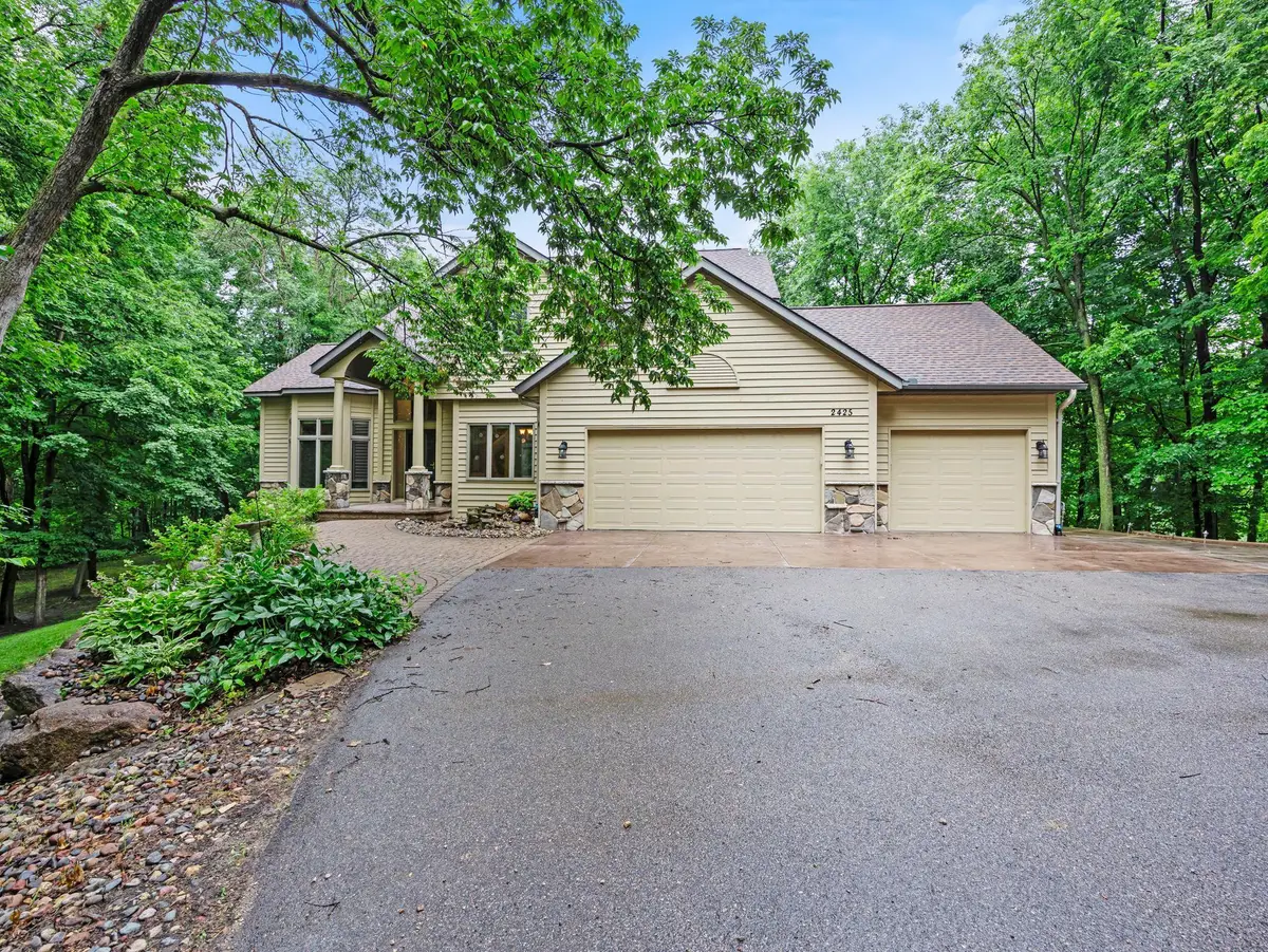 2425 Peace Circle, Shakopee, MN 55379 - Image #1