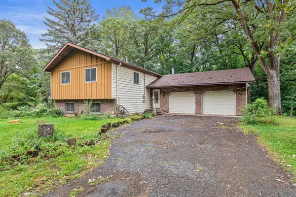 2250 Larry Lane, Newport, MN 55055