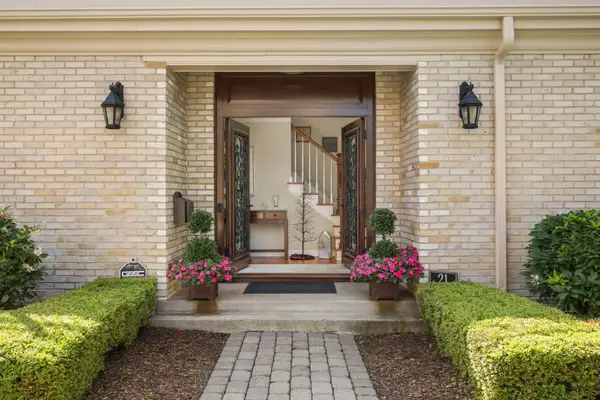 21 Avon Street S #21, Saint Paul, MN 55105