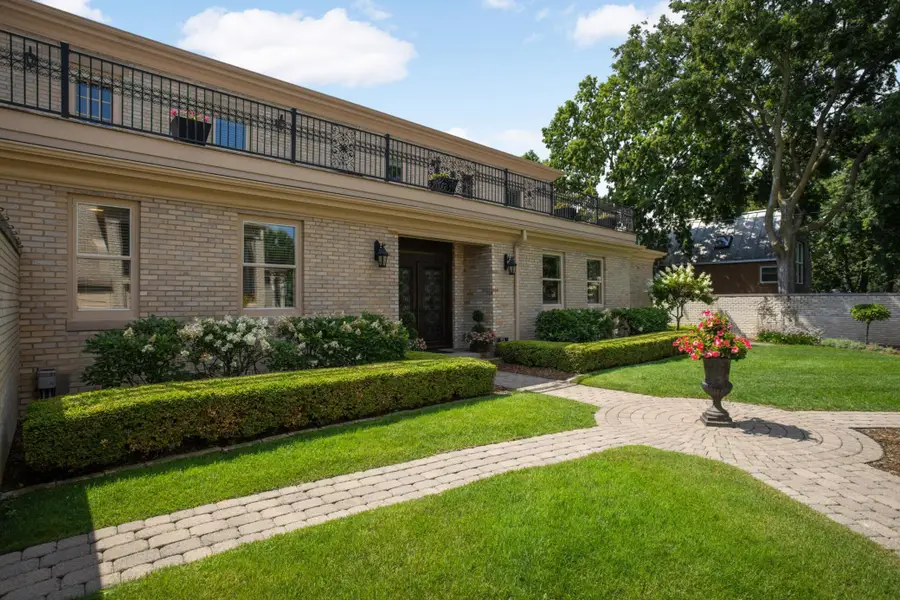 21 Avon Street S #21, Saint Paul, MN 55105 - Image #2